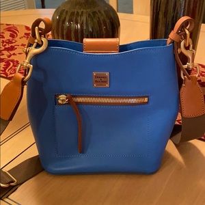 Dooney and Bourke Roxy bag
